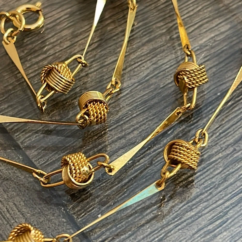 Vintage Gold-Tone Long Love Knots Link Necklace Chain